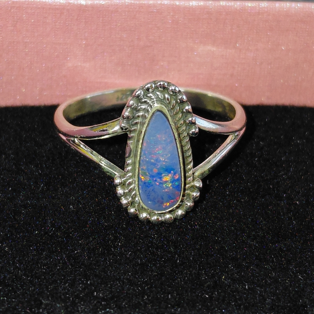 Elegant Australian Opal Silver Ring Size 9.25